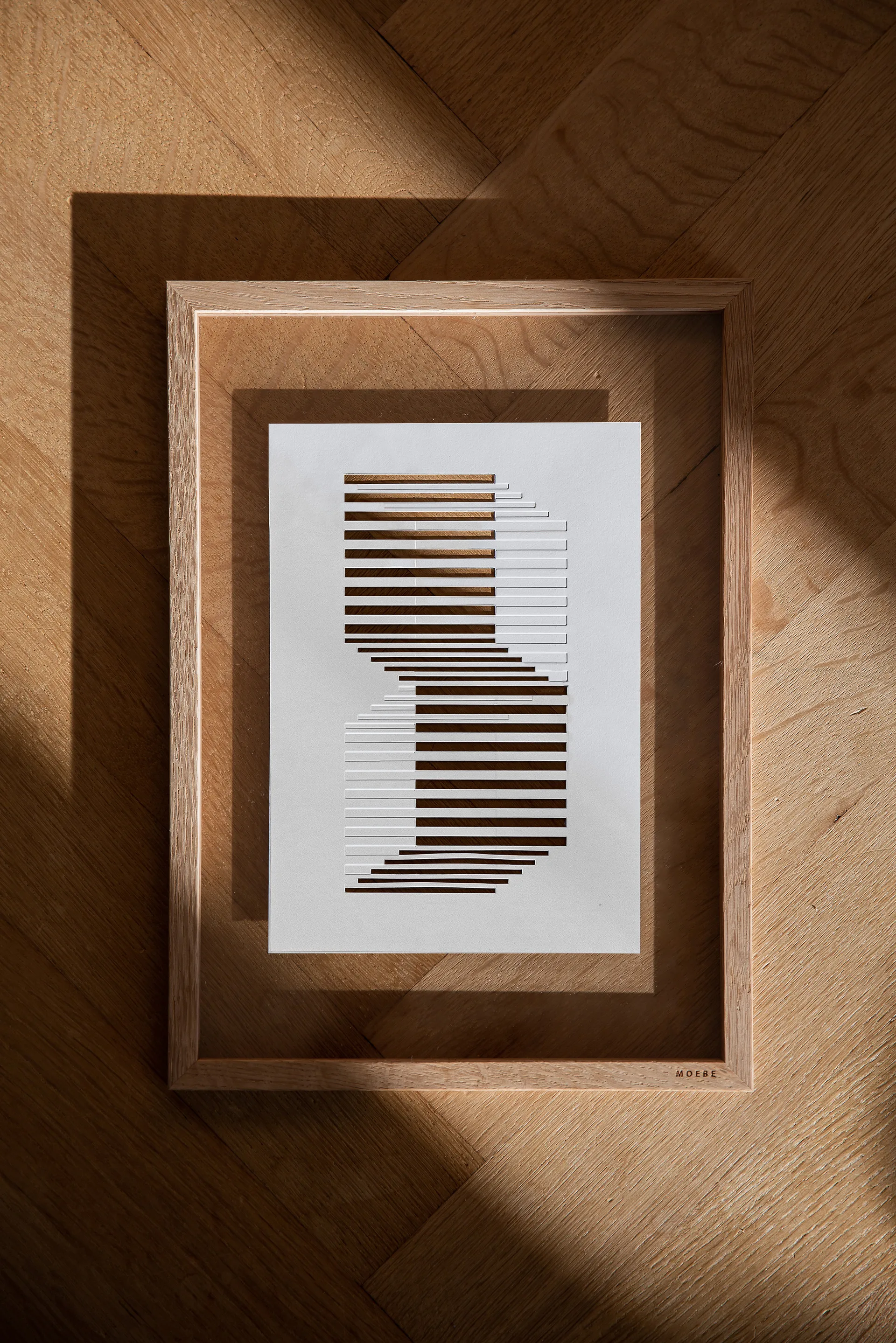 Obra de arte Relief shifted lines 14,8x21 cm, Off White MOEBE