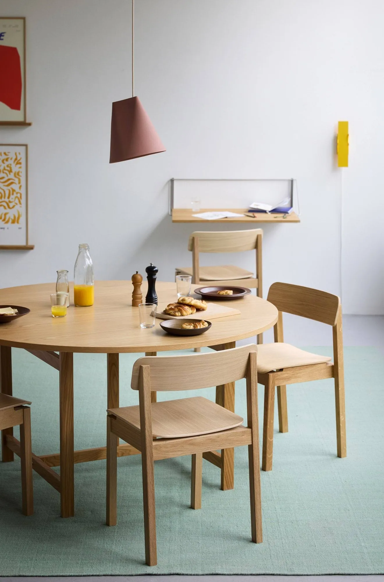 Silla Everyday Chair, Roble lacado MOEBE
