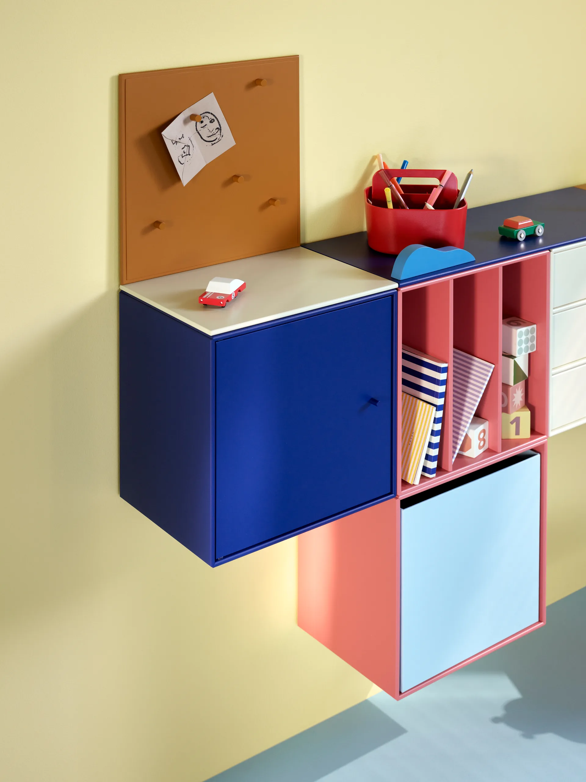 Armario con puerta Montana Mini 1003 35x35 cm, Monarch Montana