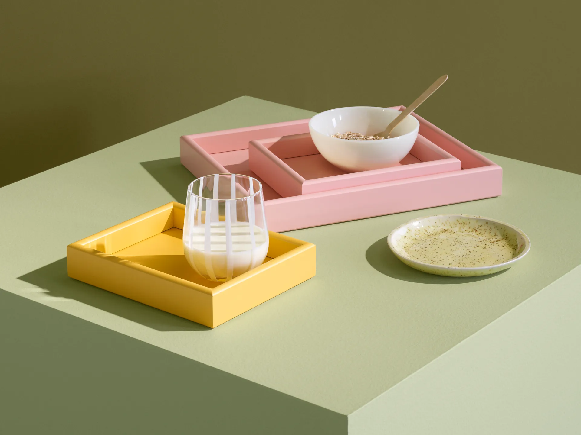 Bandeja Arrange small 17,3x21,4 cm, Ruby Montana