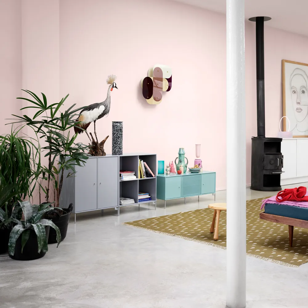 Mueble TV Octave I, New white 101-patas lacadas en negro Montana