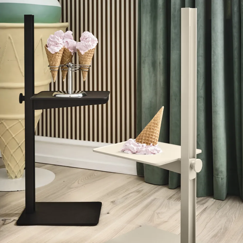 Mesa auxiliar Museum, Marrón oscuro Museum