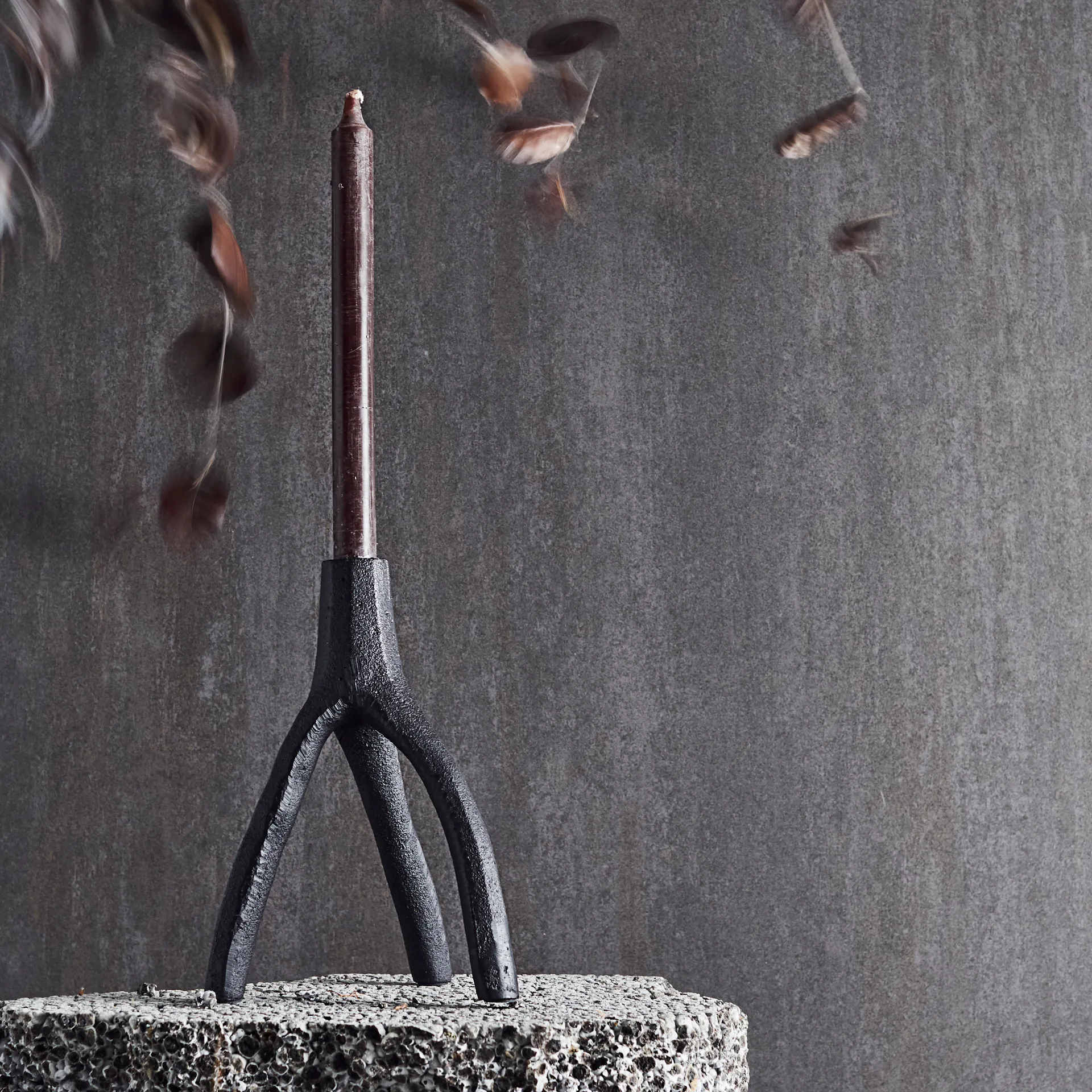 Candelabro Aion XL 22 cm, negro MUUBS