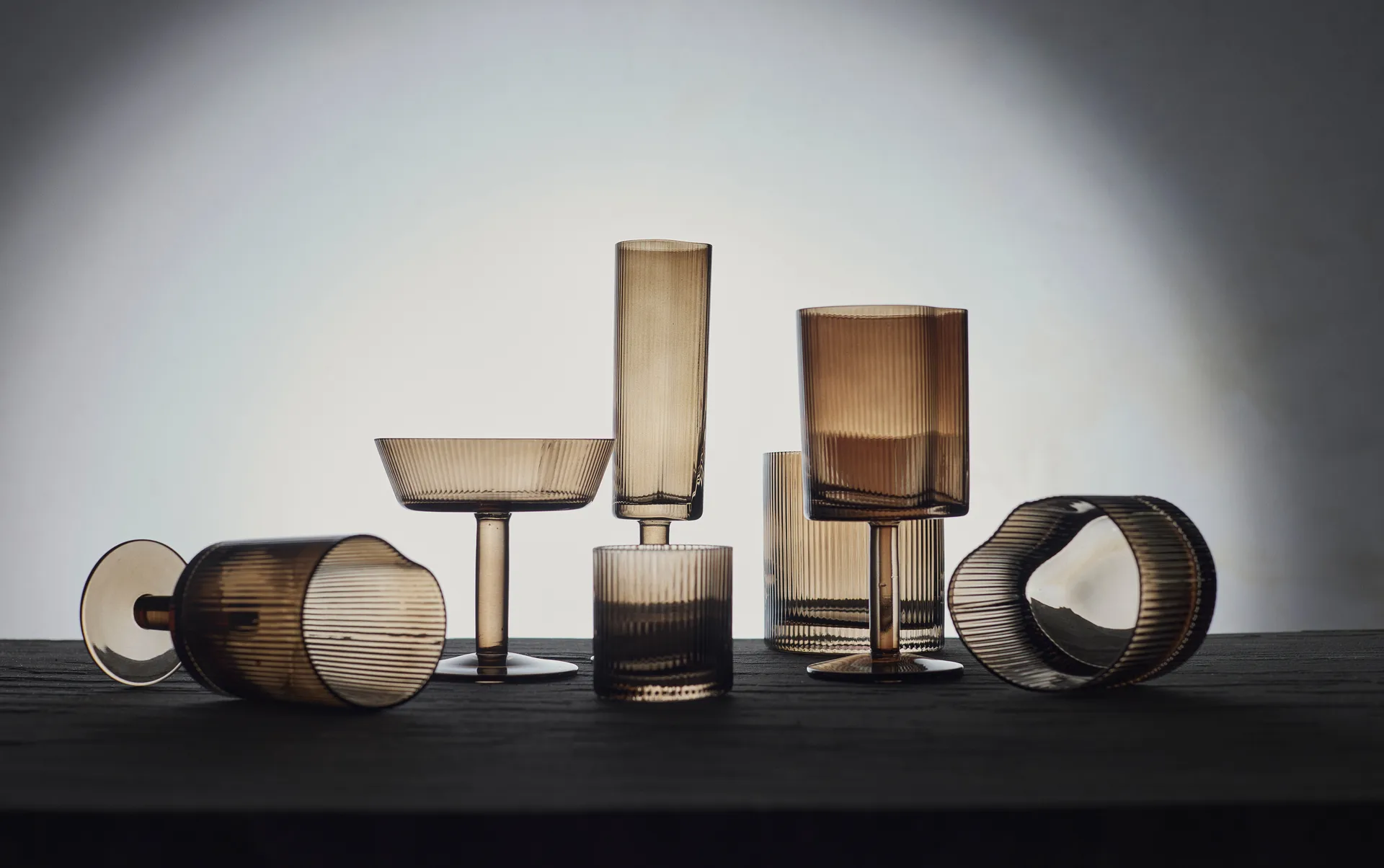 Copa de vino blanco Ripe 21 cl, Smoked brown MUUBS