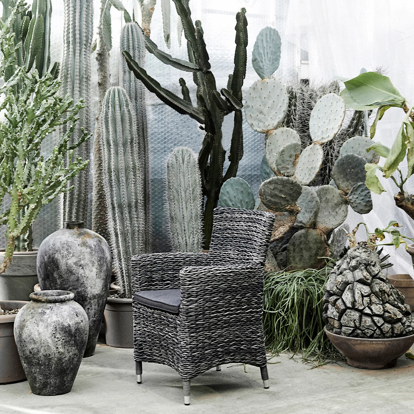 Maceta Echo h50 cm Ø37 cm, óxido-gris MUUBS