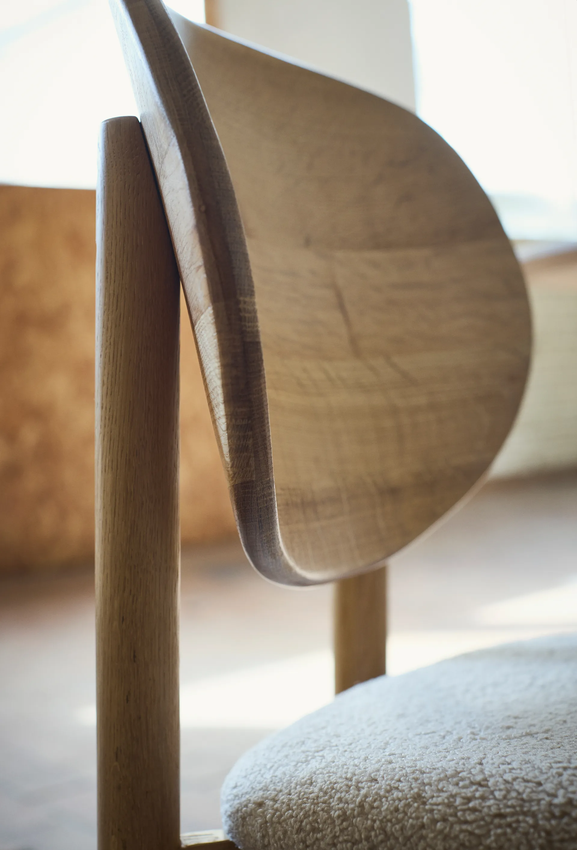 Silla Oka, Roble aceitado natural, sand MUUBS