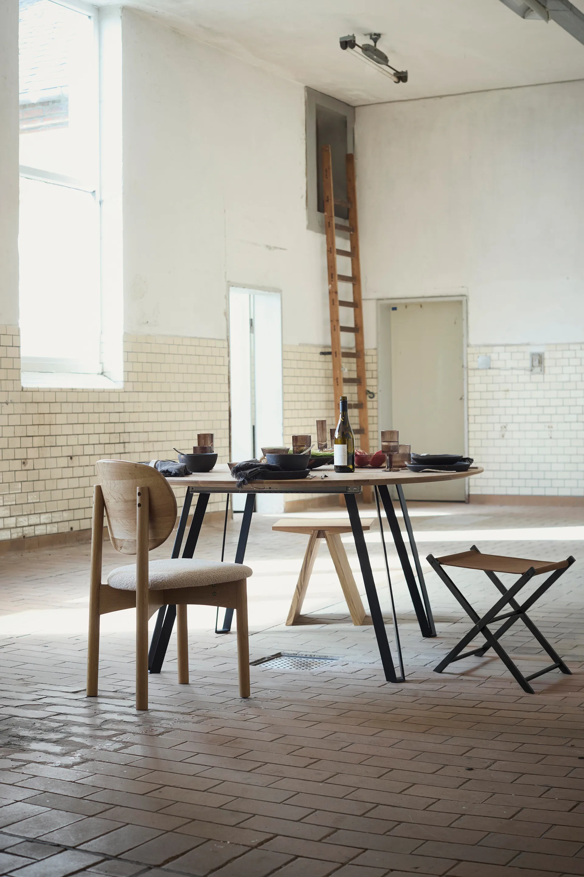 Silla Oka, Roble aceitado natural, sand MUUBS