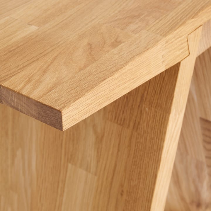 Taburete Angle 45 cm, roble aceitado MUUBS