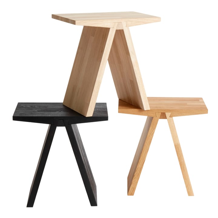 Taburete Angle 45 cm, roble aceitado MUUBS