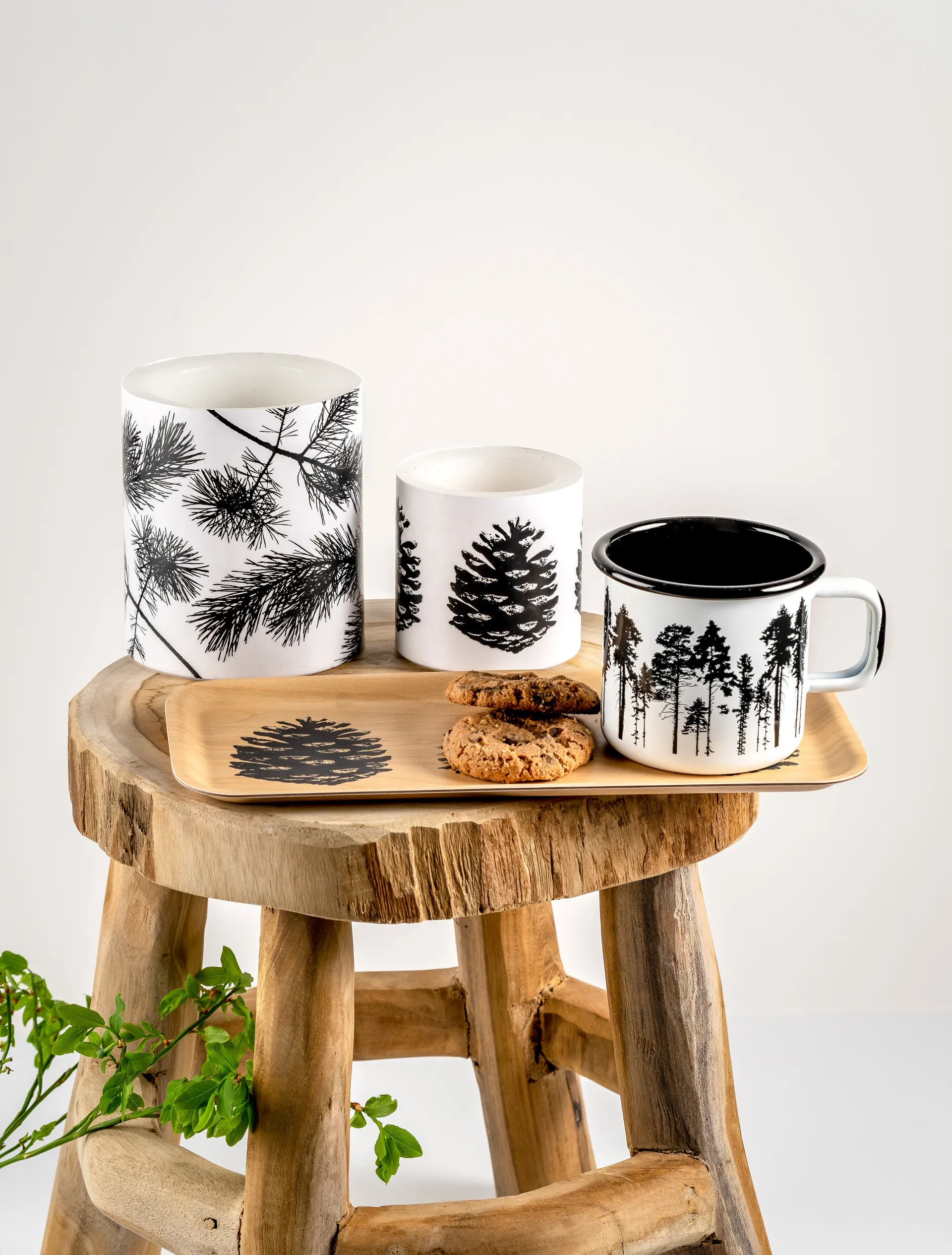 Bandeja Nordic The Pine Cone 13x27 cm, Natur-negro Muurla