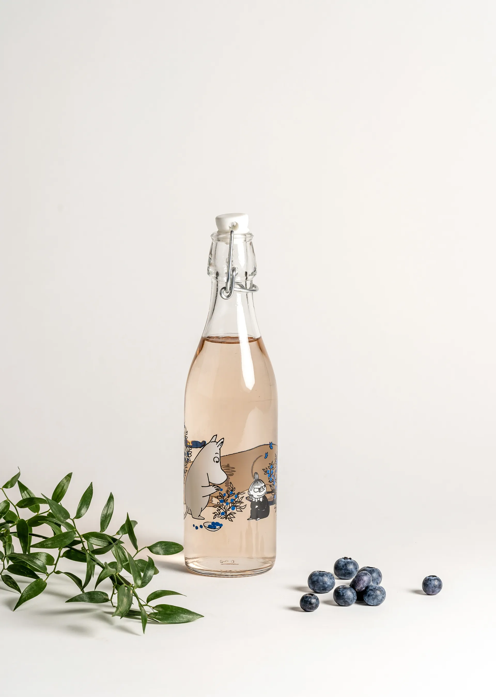Botella de vidrio Blueberries 0,5 L, Transparent Muurla