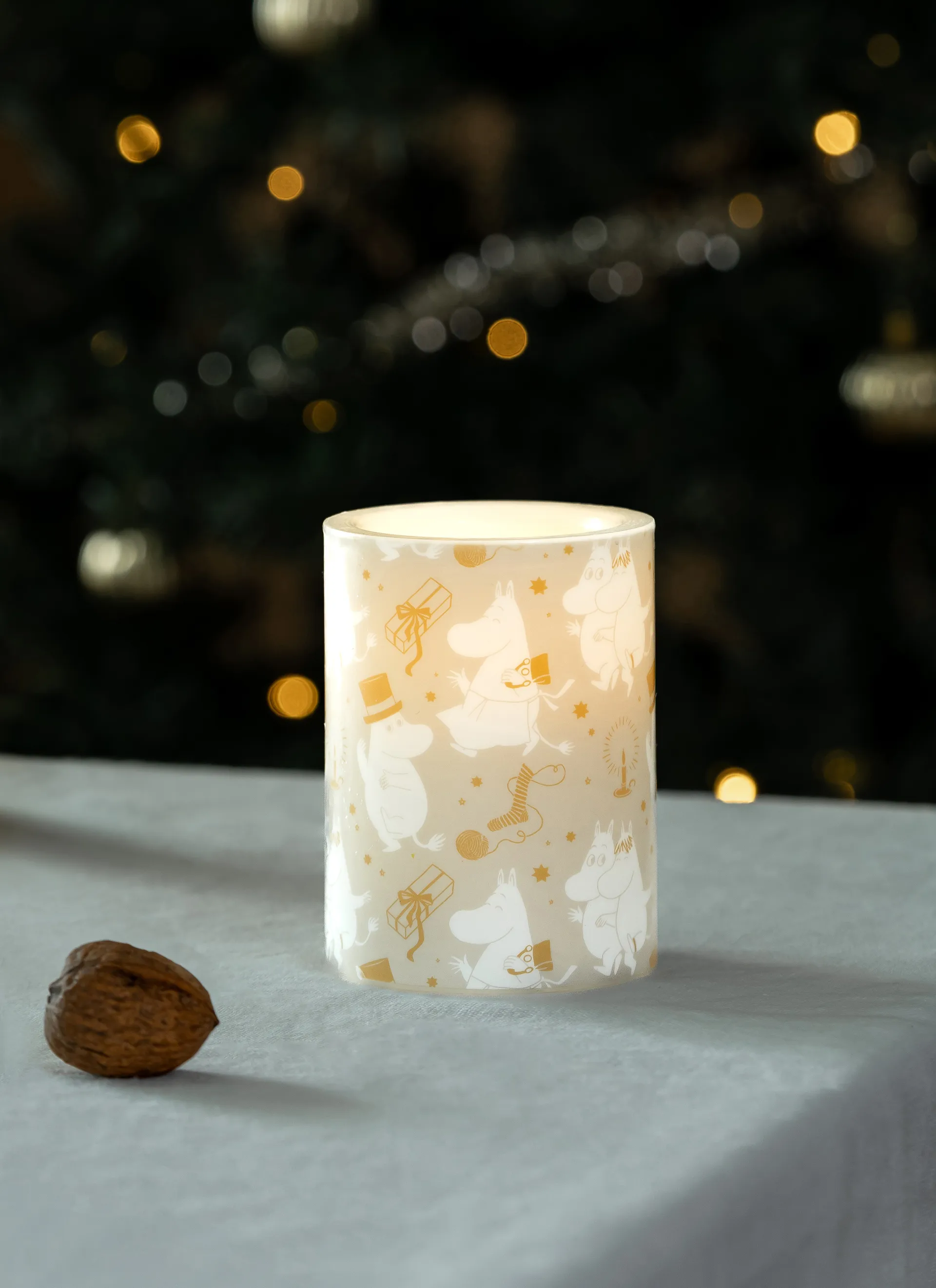Vela gruesa LED Moomin 10 cm, Sparkling stars Muurla