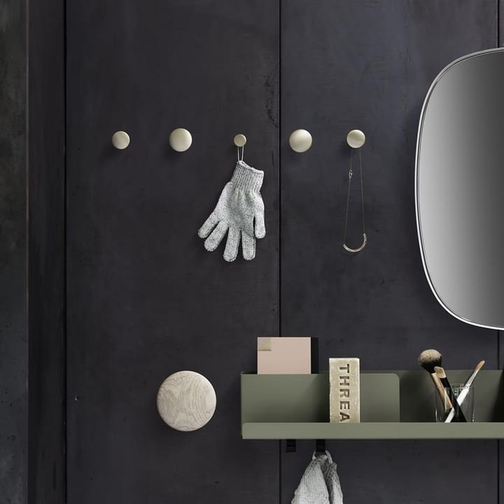 5 Colgadores The Dots, metal, latón Muuto
