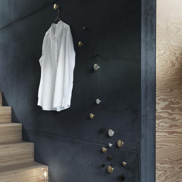 5 Colgadores The Dots, metal, negro Muuto
