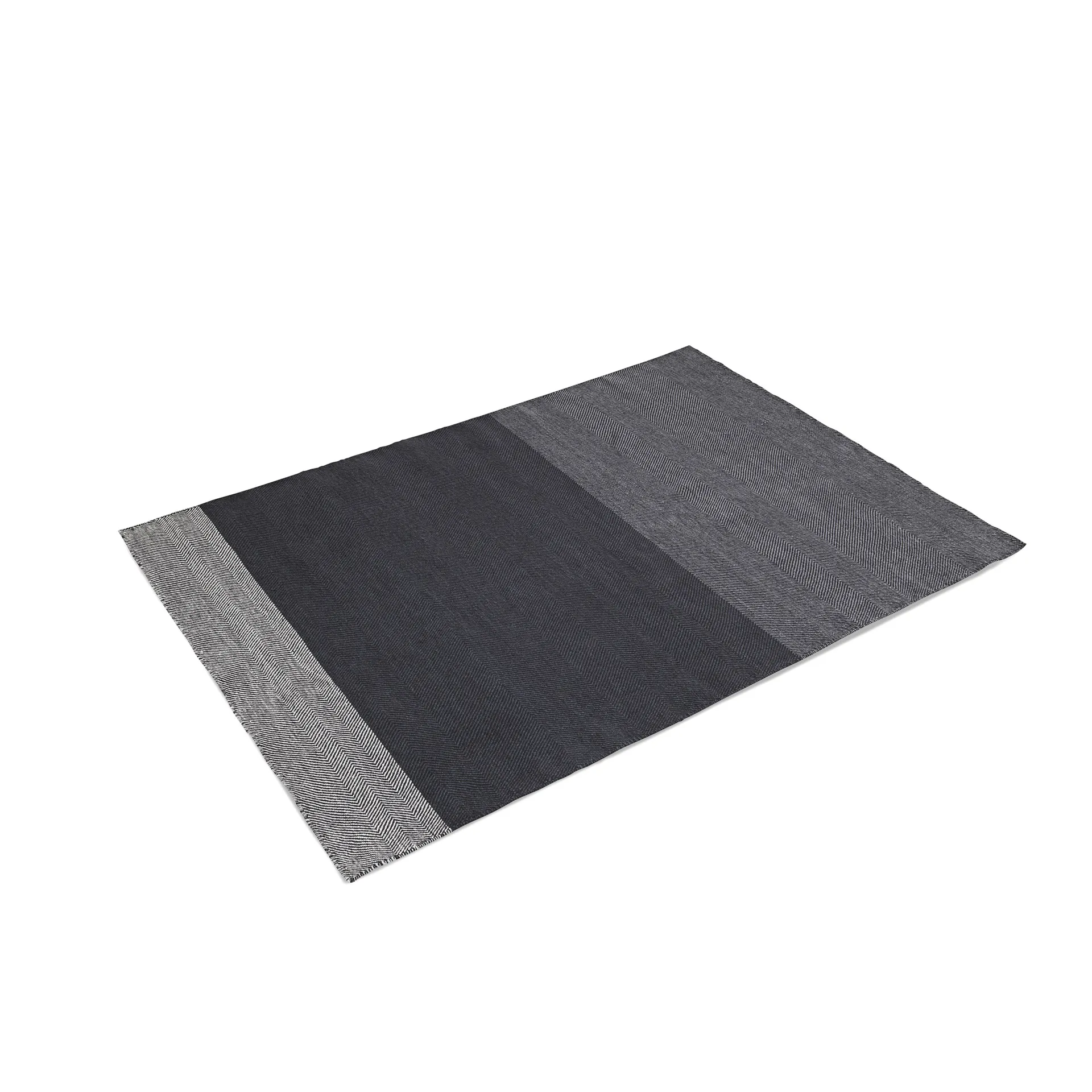 Alfombra Varjo, 170x240 cm, gris oscuro Muuto
