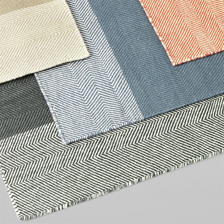 Alfombra Varjo, 200x300 cm, gris oscuro Muuto