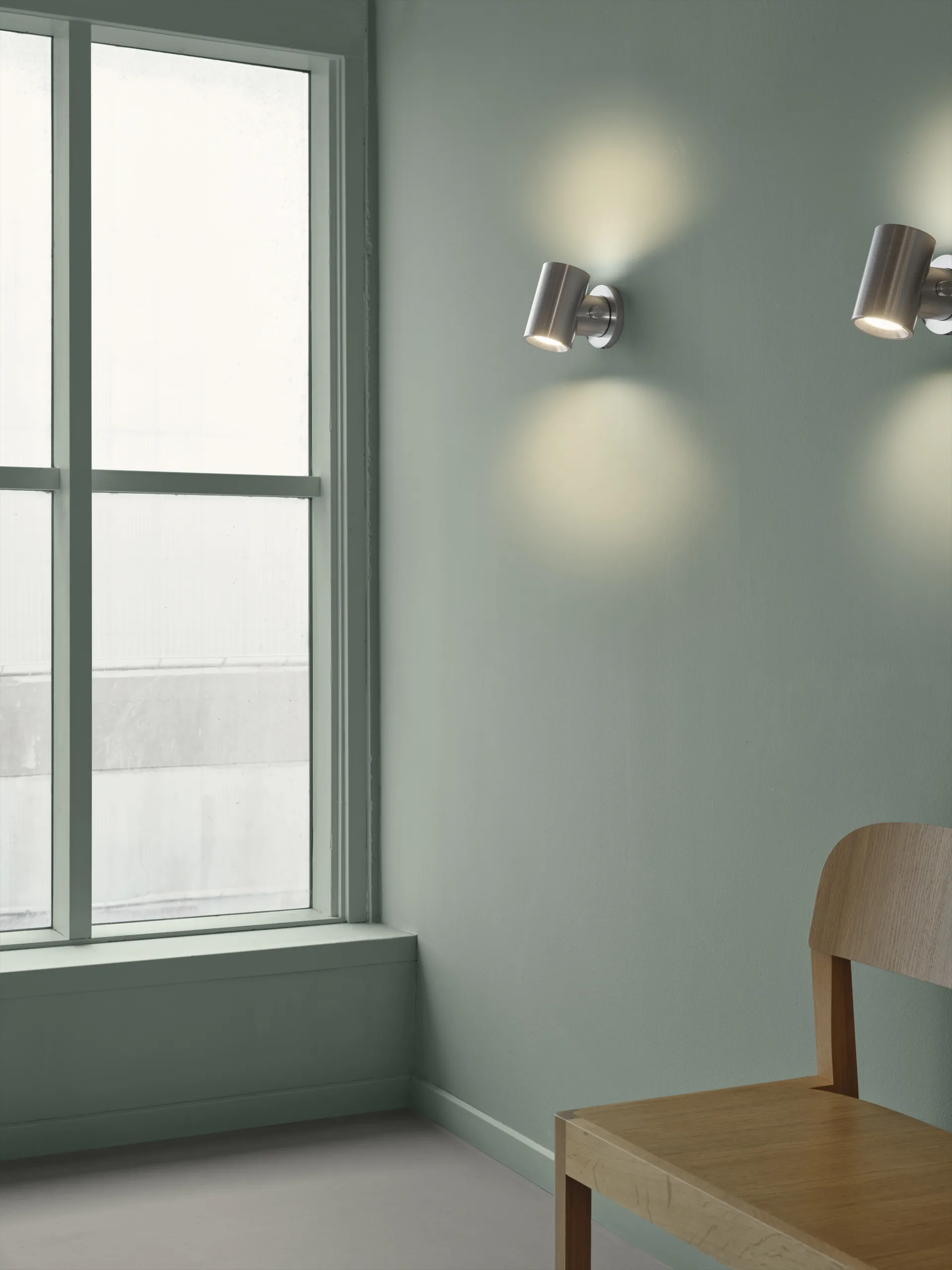 Aplique de pared Beam, Polerad aluminium Muuto