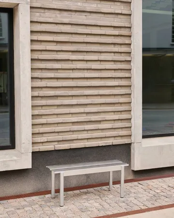 Banco de acero Linear steel bench 110 cm - Warm galvanized steel - Muuto