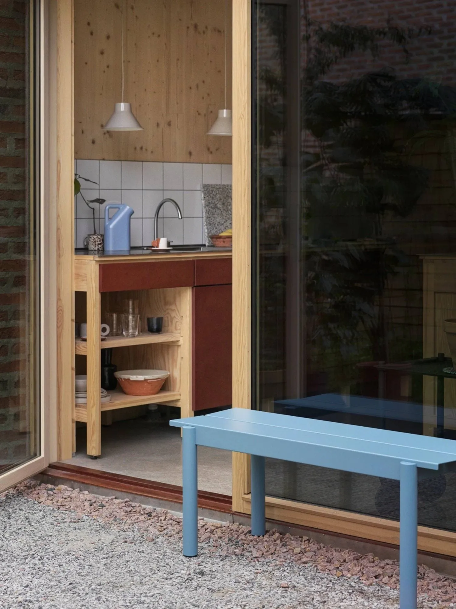 Banco de acero Linear steel bench 170 cm, Pale blue Muuto