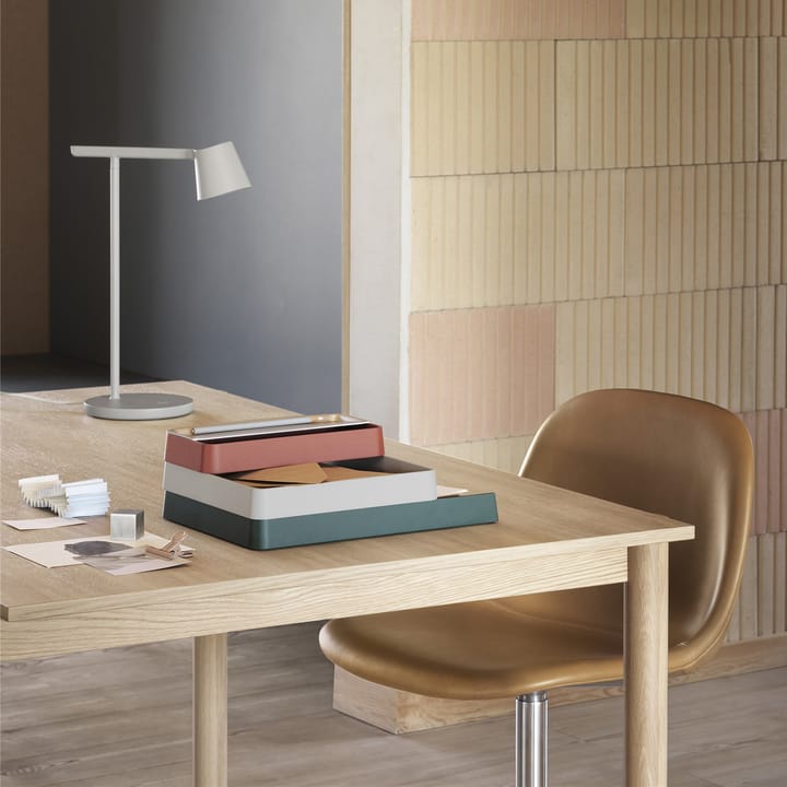 Bandeja Arrange Desktop 12x25 cm, Copper brown Muuto