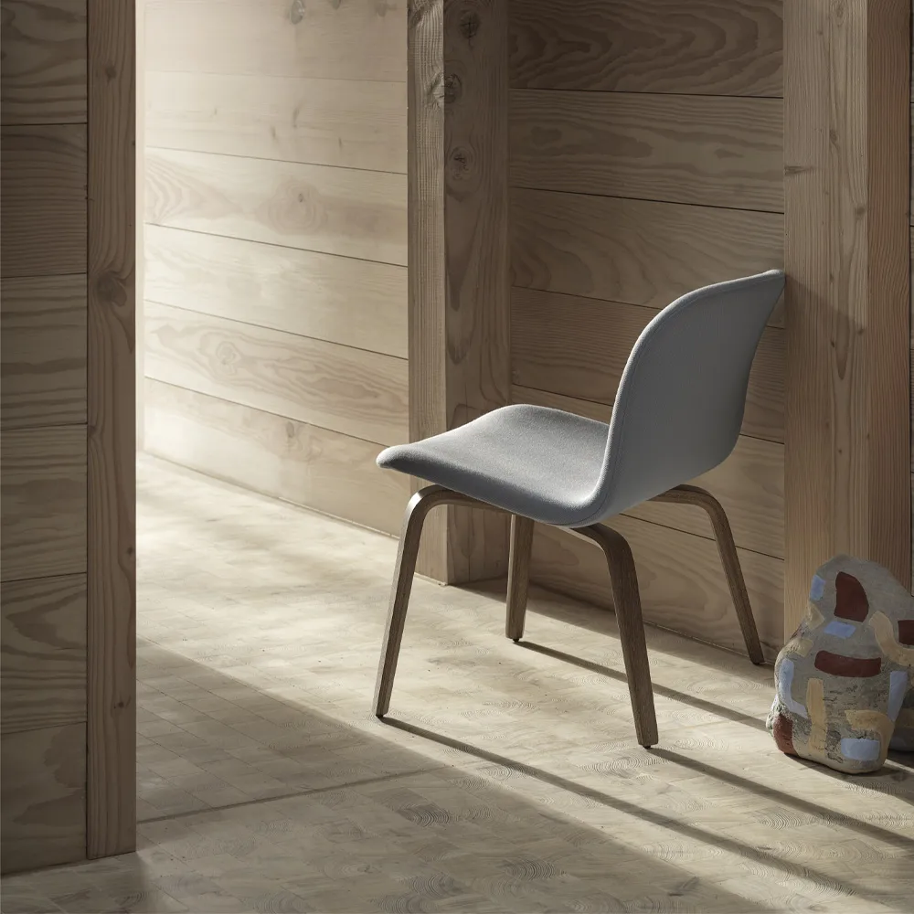 Butaca Lounge Visu asiento tapizado, Steelcut trio 515-Oak Muuto