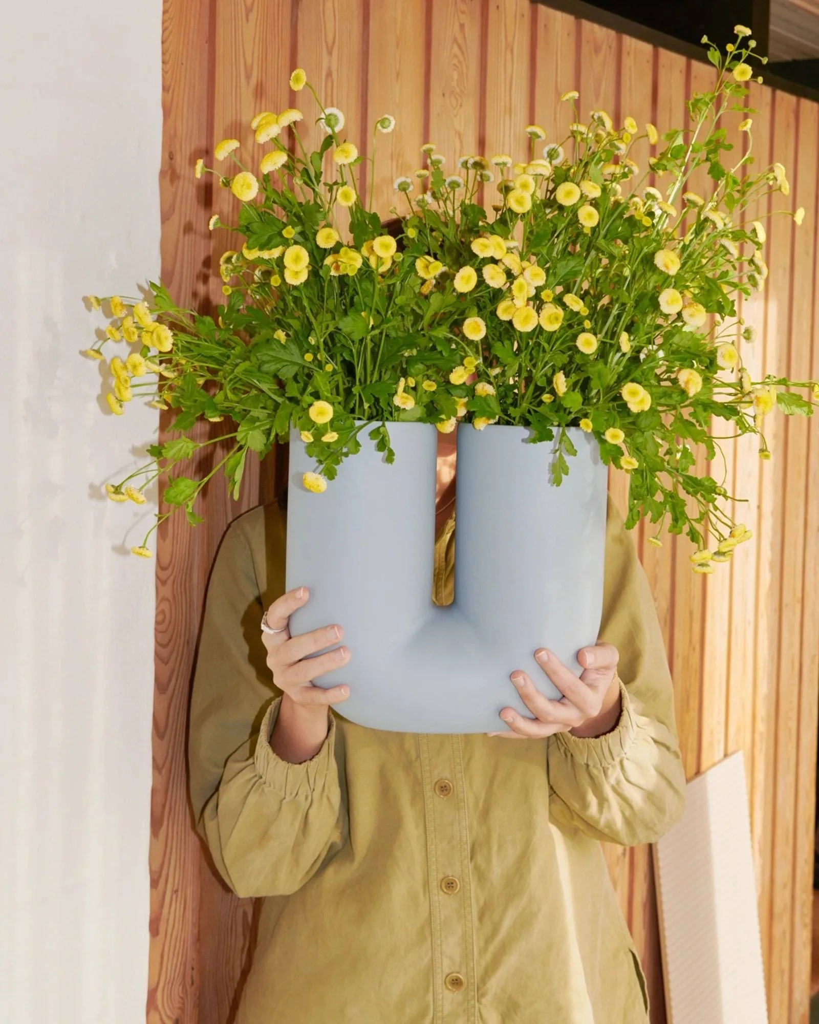 Florero Kink 26 cm, Azul claro Muuto