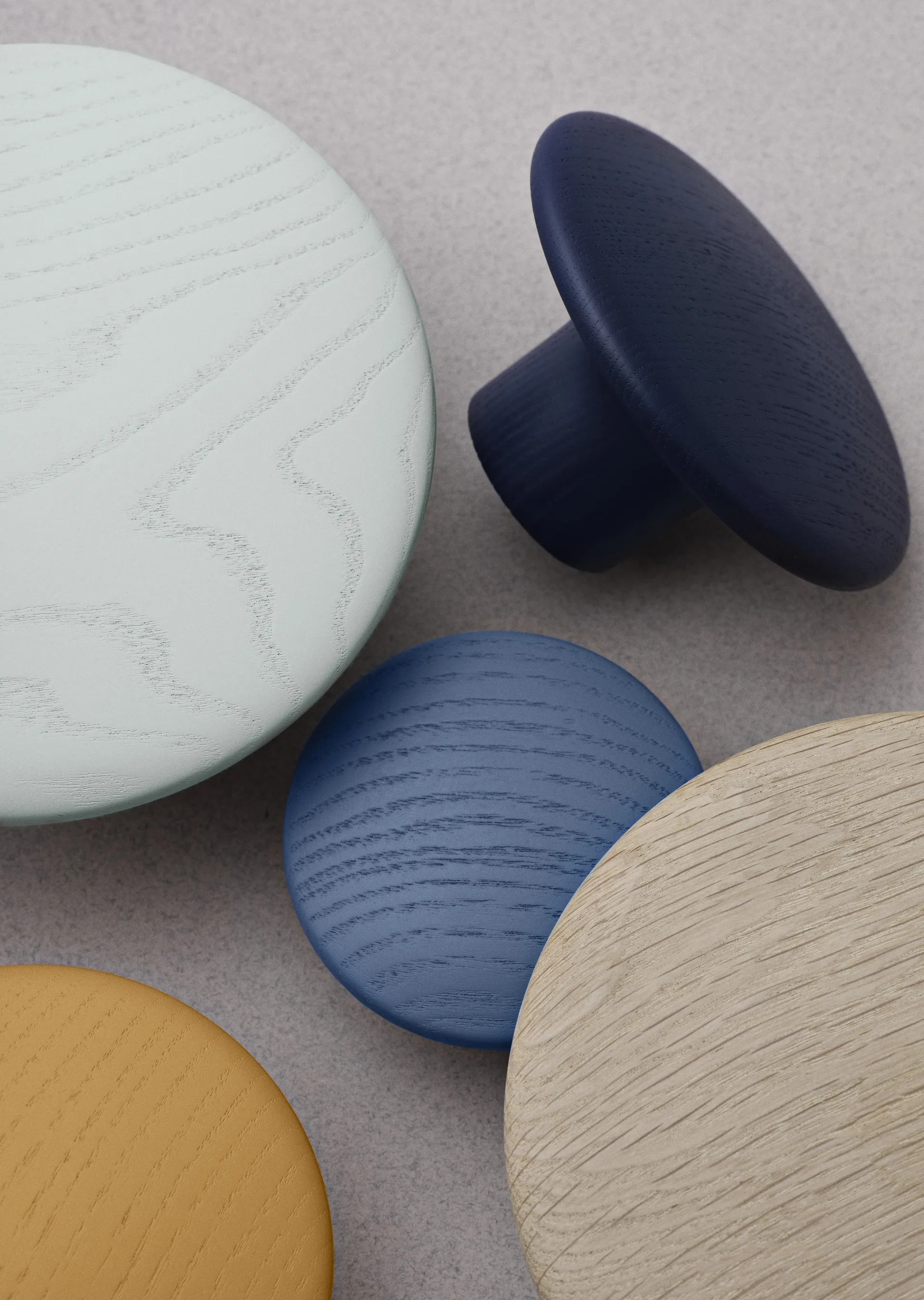 Gancho Dots wood burnt orange, Ø13 cm Muuto