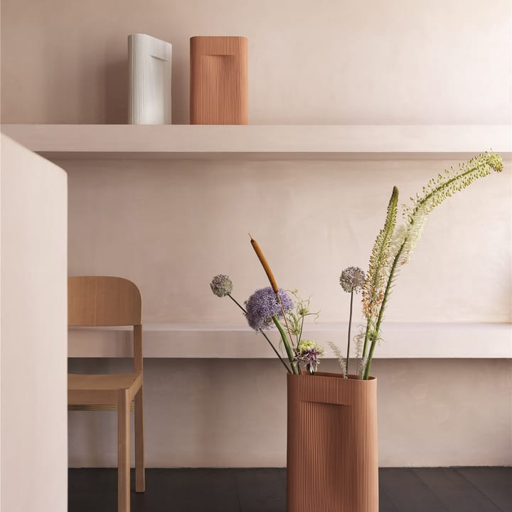 Jarrón Ridge 35 cm, Terracotta Muuto