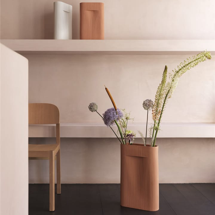 Jarrón Ridge 48,5 cm, Terracotta Muuto