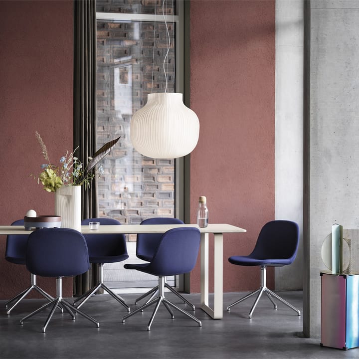 Mesa 70/70 225x90 cm, Solid oak-Sand Muuto