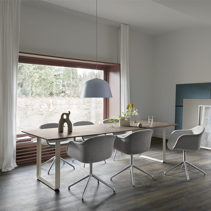 Mesa 70/70 255x108 cm, Solid humod oak-Grey Muuto