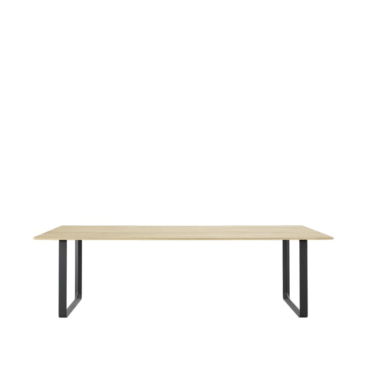 Mesa 70/70 255x108 cm - Solid oak-Black - Muuto