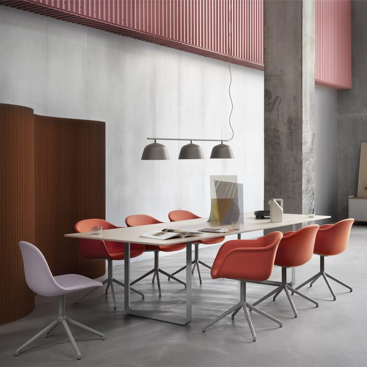 Mesa 70/70 295x108 cm, Solid oak-Grey Muuto