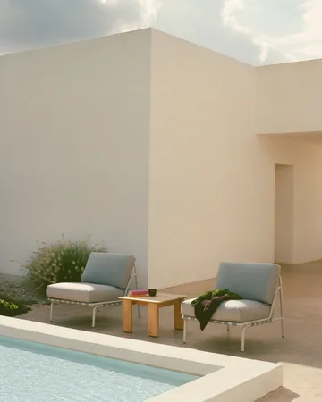 Mesa de centro Assemble  - Teca, 55x55 cm - Muuto