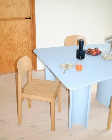 Mesa de comedor Re-norm - Azul claro, 130×120 cm - Muuto