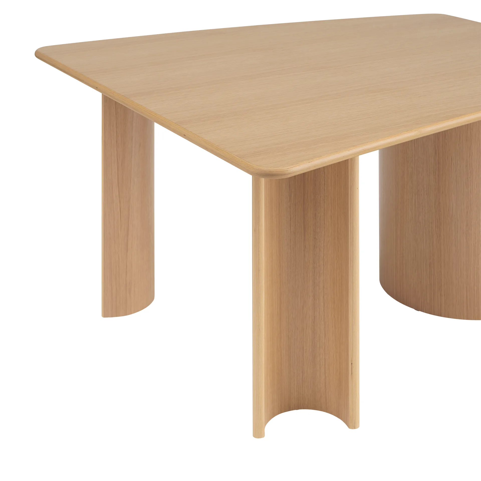 Mesa de comedor Re-norm, Chapa de roble lacada, 130x120 cm Muuto