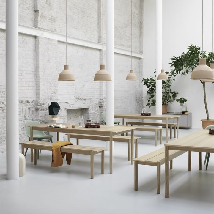 Mesa Linear, roble, 90 x 200 cm Muuto