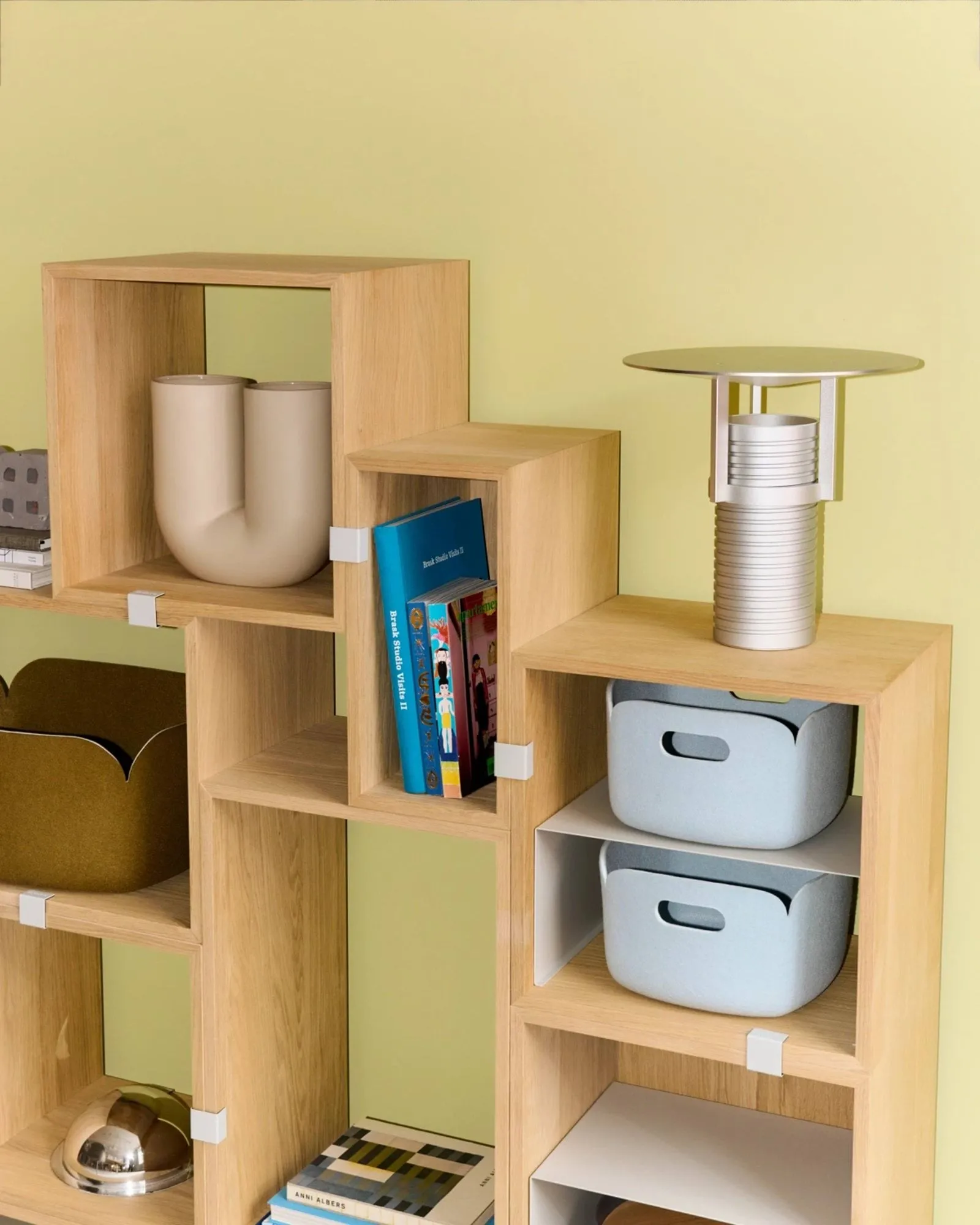 Módulo de estantería Stacked 2.0 con fondo, mediano, roble Muuto
