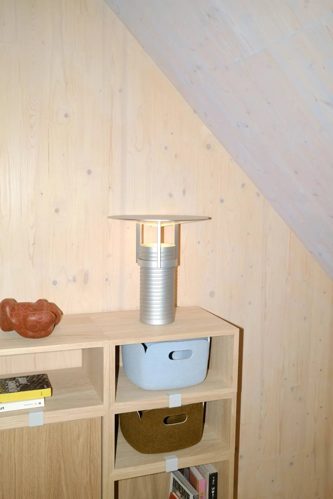 Módulo de estantería Stacked 2.0 con fondo, mediano, roble Muuto