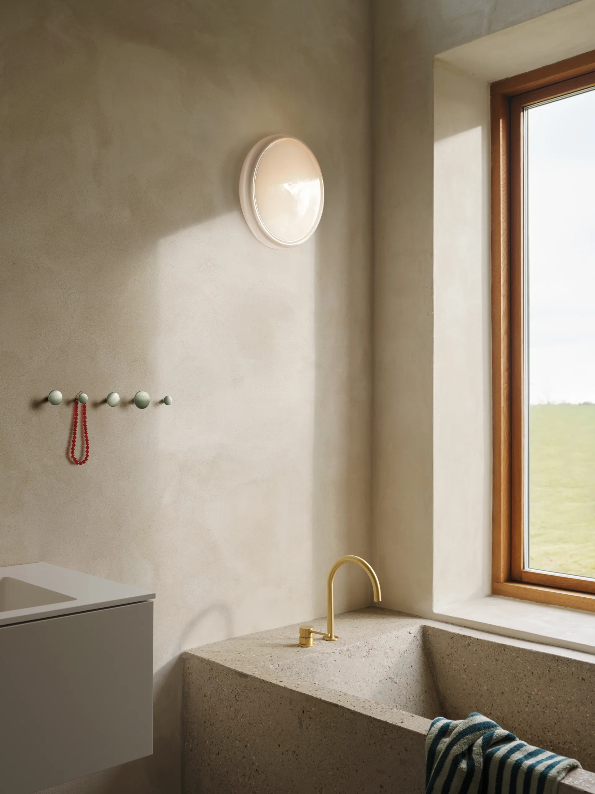 Plafón Looped IP44, White Muuto