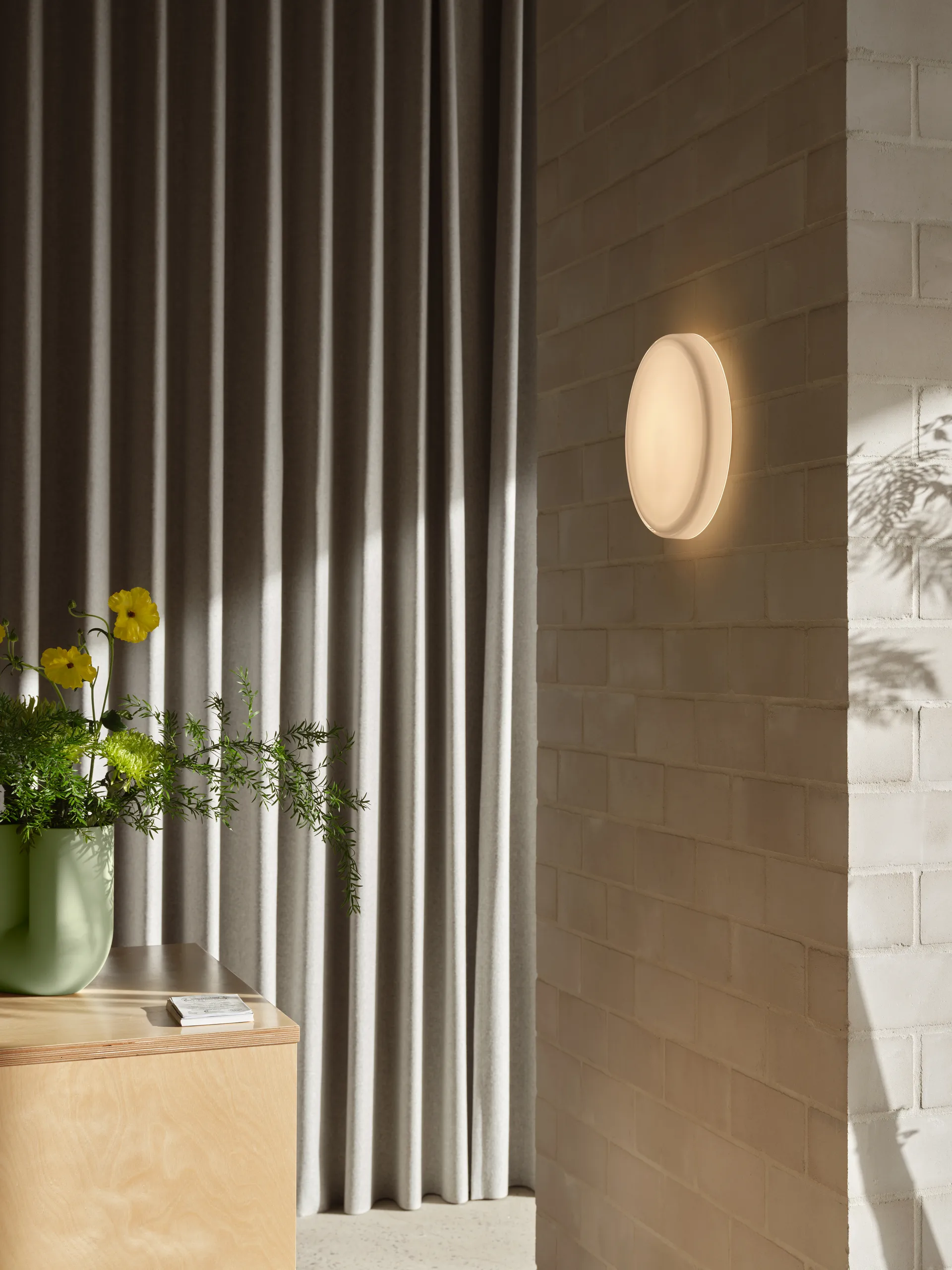 Plafón Looped IP44, White Muuto