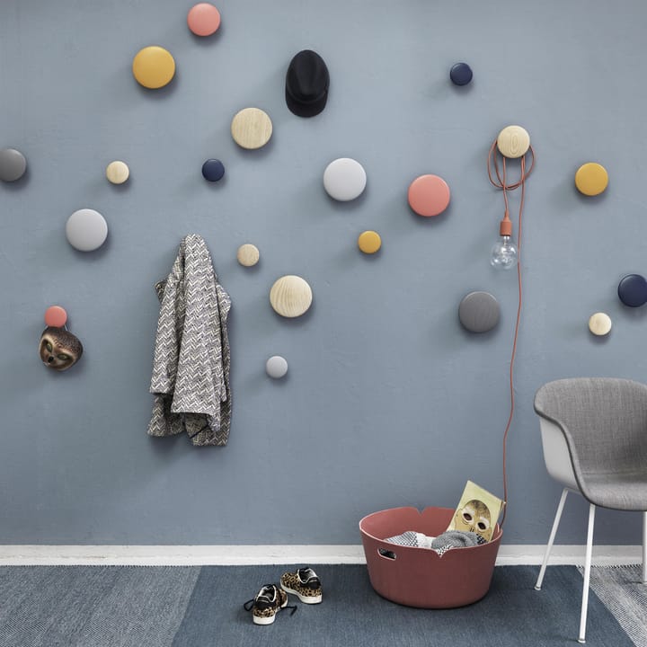 Set de 5 colgadores de pared The Dots, gris Muuto