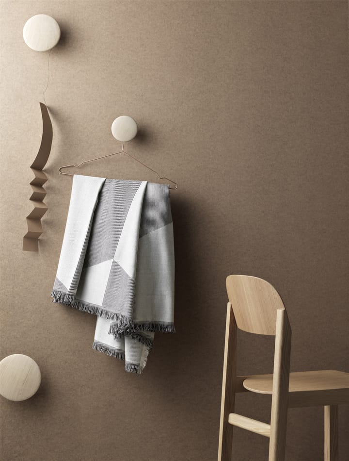 Set de 5 colgadores de pared The Dots, roble Muuto