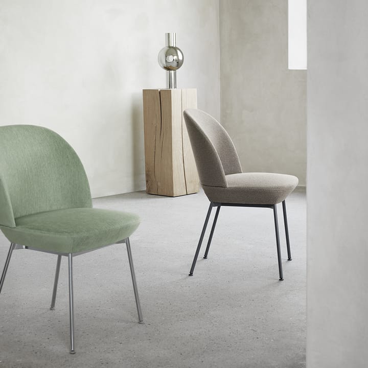 Silla auxiliar Oslo tapizada en tela, Ocean 3-Anthracite black Muuto