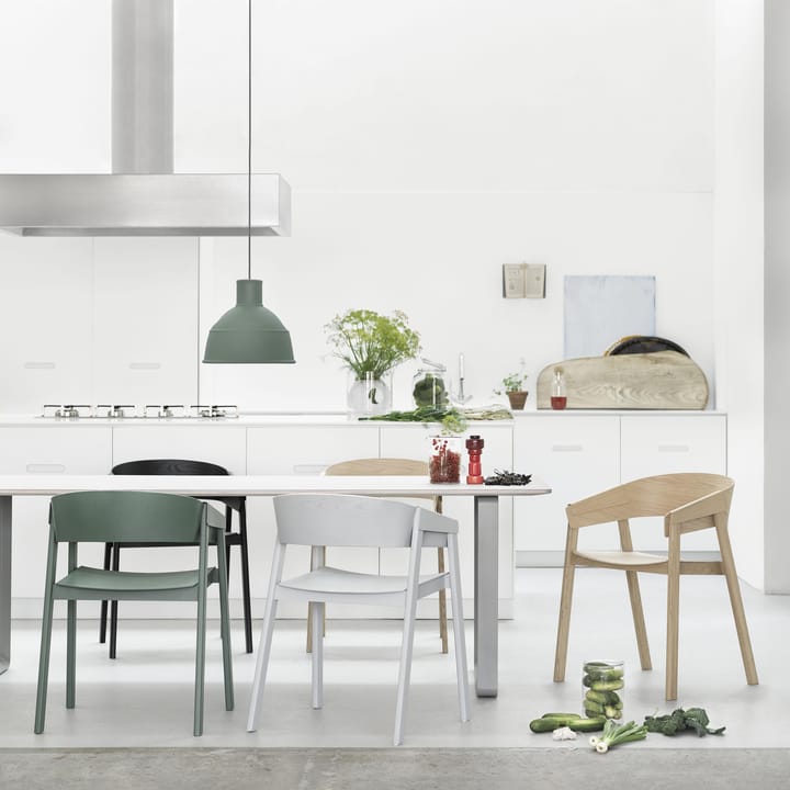 Silla con reposabrazos Cover, roble Muuto