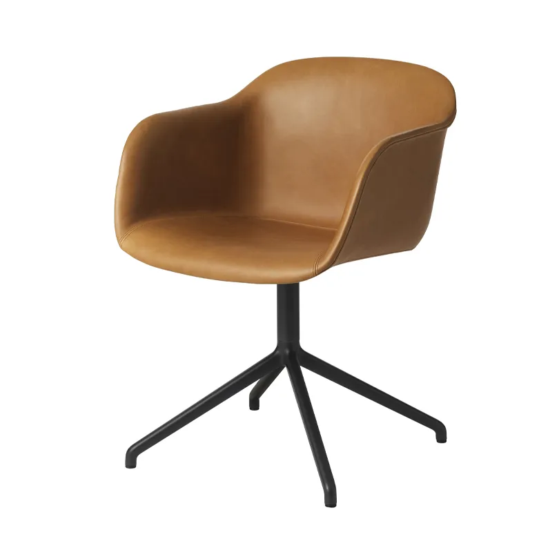 Silla de oficina Fiber armchair swivel base, Cognac, base negra Muuto