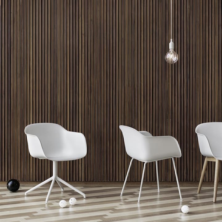 Silla Fiber chair con reposabrazos, blanco Muuto
