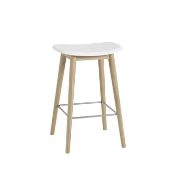 Silla Fiber counter stool 65 cm - White, patas de roble - Muuto