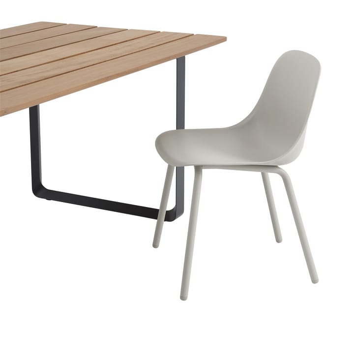 Silla Fiber Outdoor side chair con patas de acero, Grey Muuto