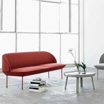 Sofá de 2 plazas Oslo - Steelcut 660-Dark red - Muuto